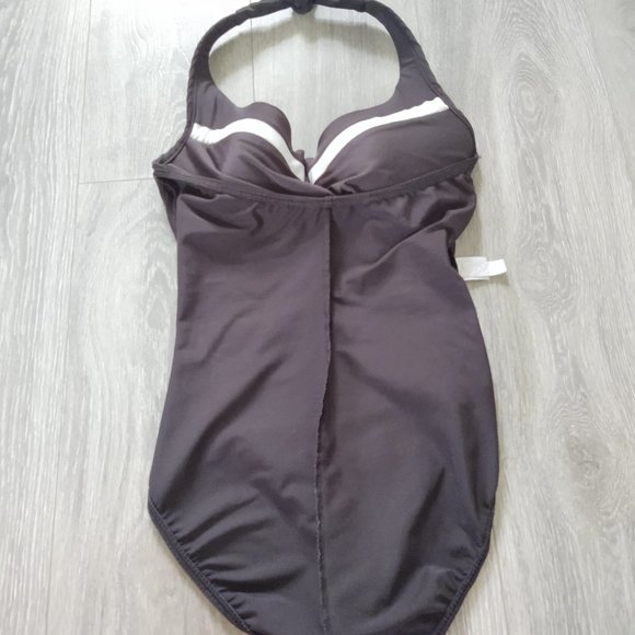 MagicSuit Notch Detail Halter Top One Piece Swimsuit Size 8 DD - Picture 2 of 13